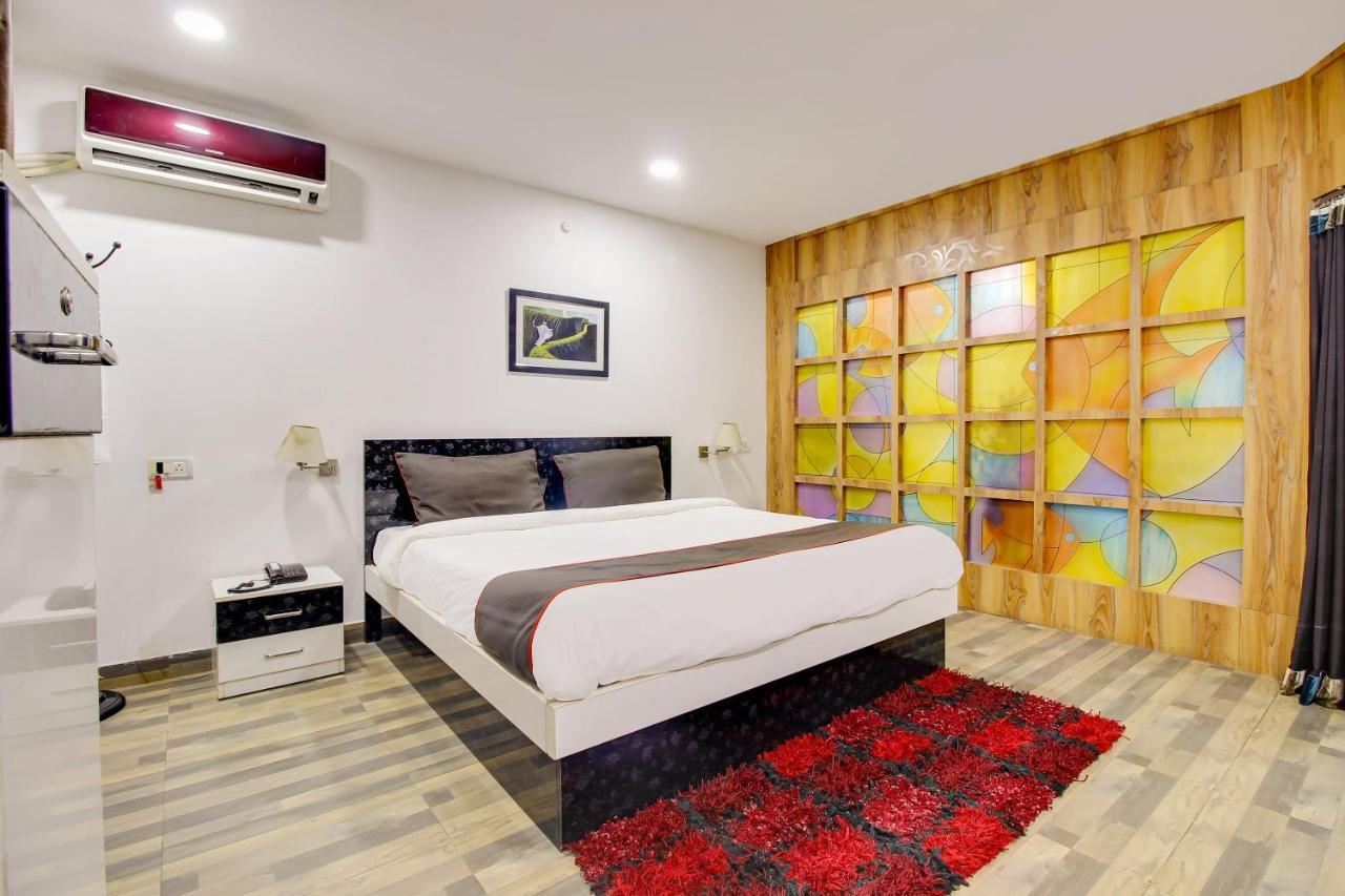 Oyo 2794 Hotel Plaza Inn Guwahati Exterior foto